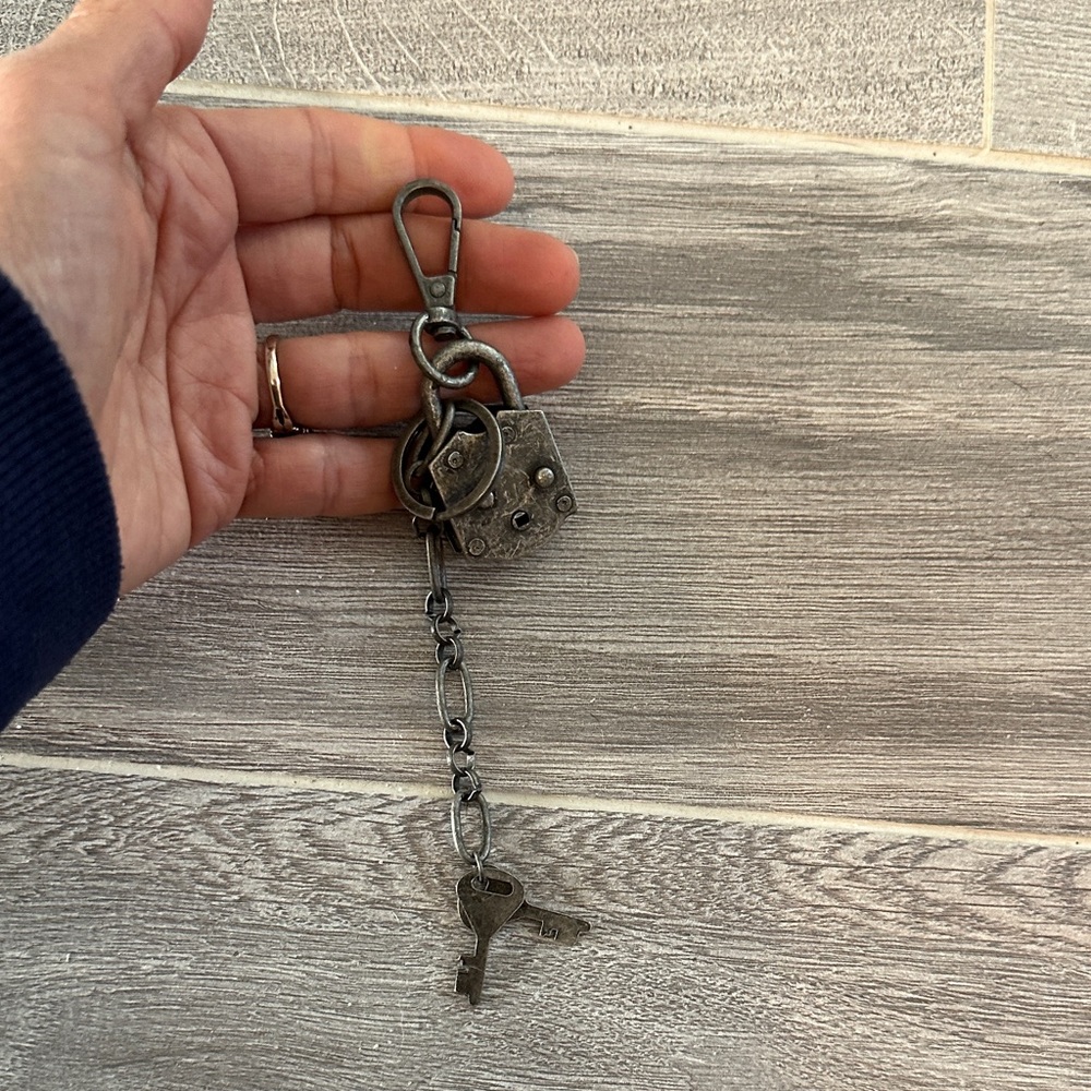 We the free silver Lock and Key Chain - Picture 10 of 10